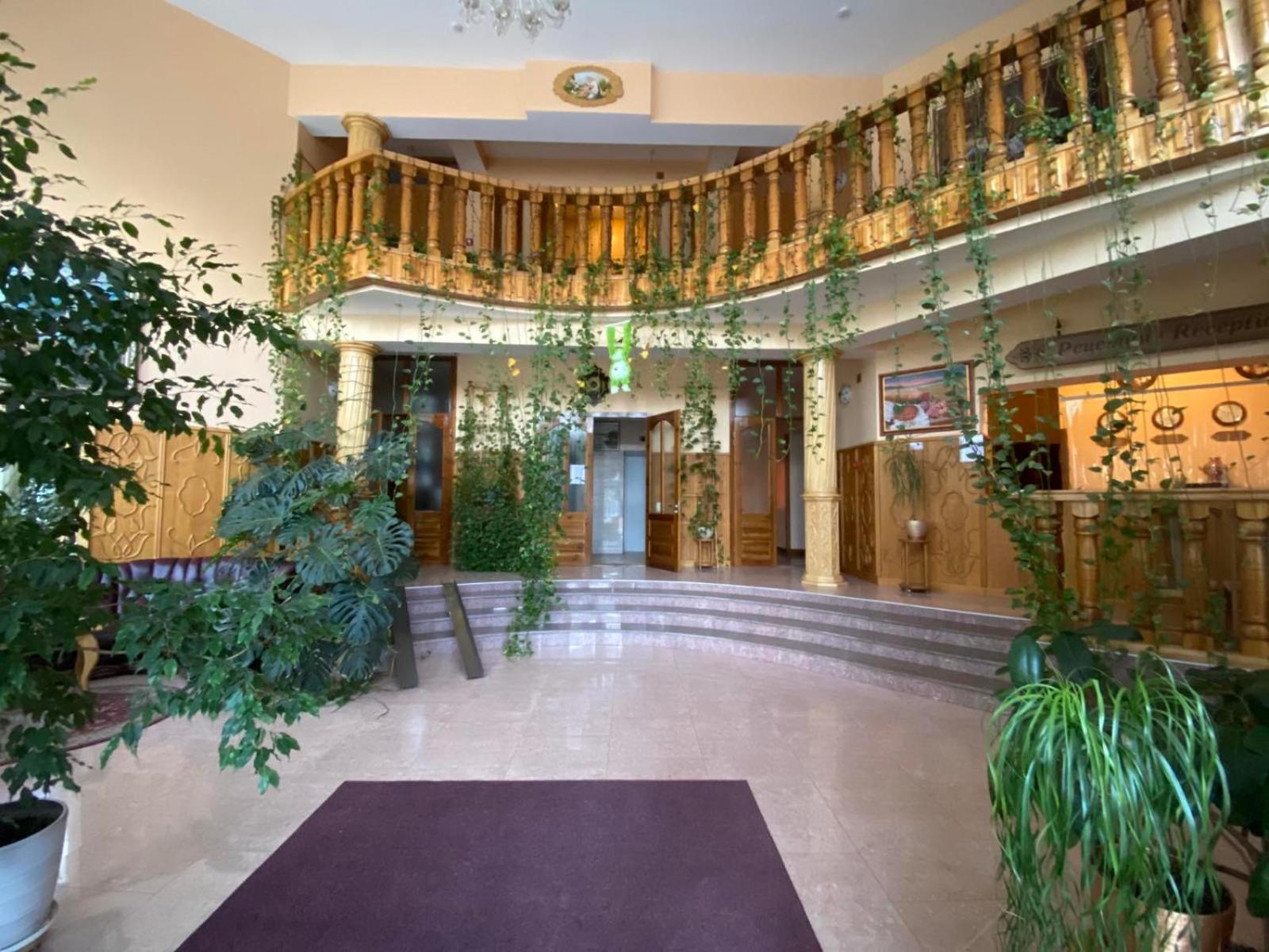 Tisa Hotel Petropavlovskaya Borshchagovka Bagian luar foto